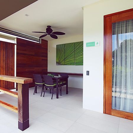 Nayomi Sanctuary Resort Batangas Esterno foto
